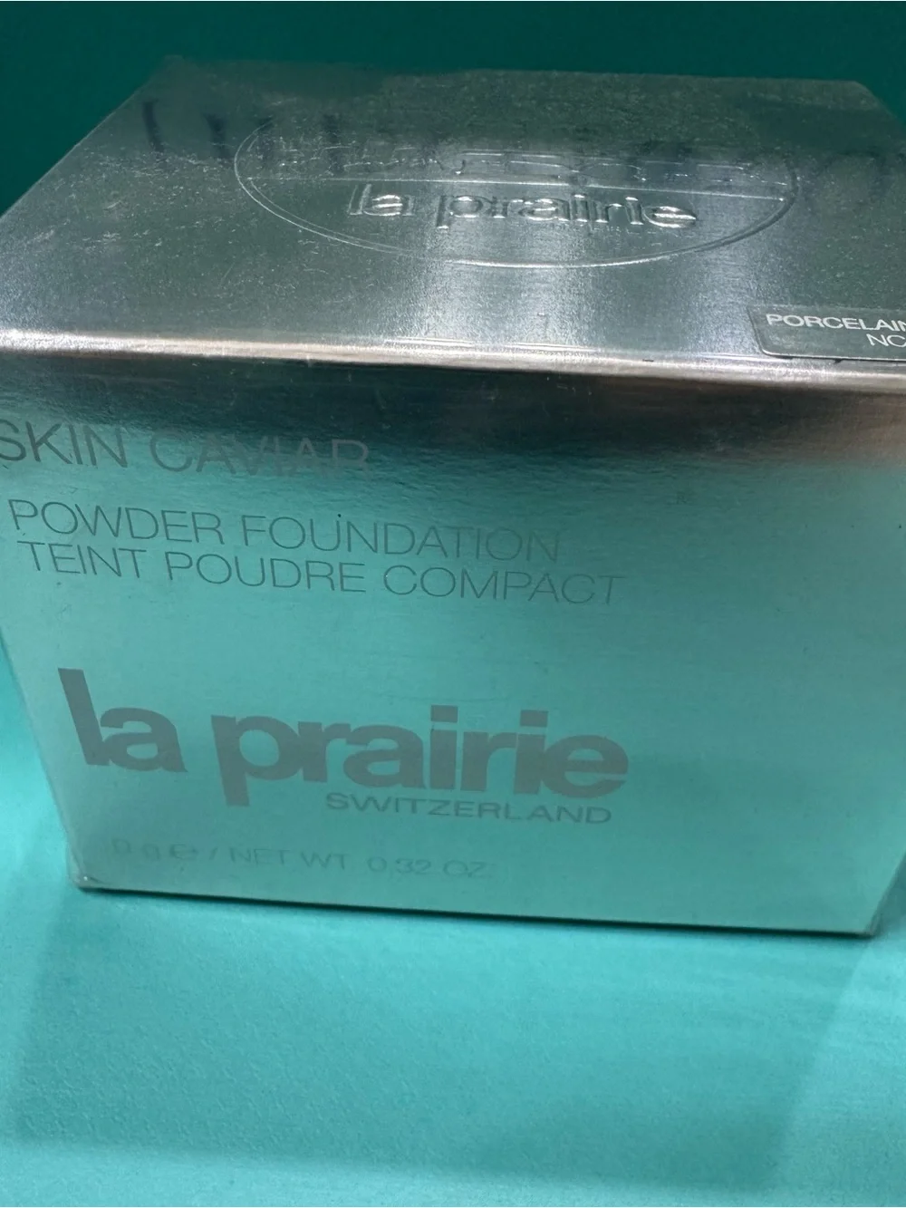 La Prairie luxurious powder